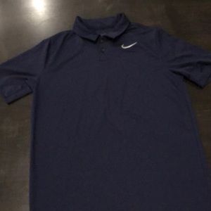 Boys Nike golf shirt size XL